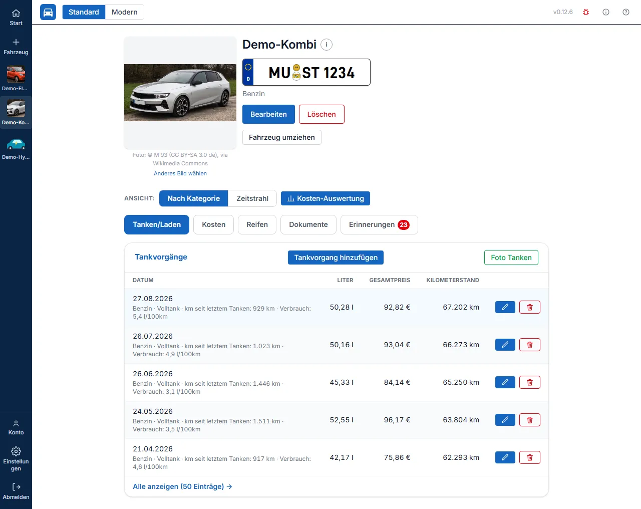 Fahrzeug-Detailansicht mit Tab-Leiste Tanken/Laden, Kosten, Reifen, Dokumente, Erinnerungen